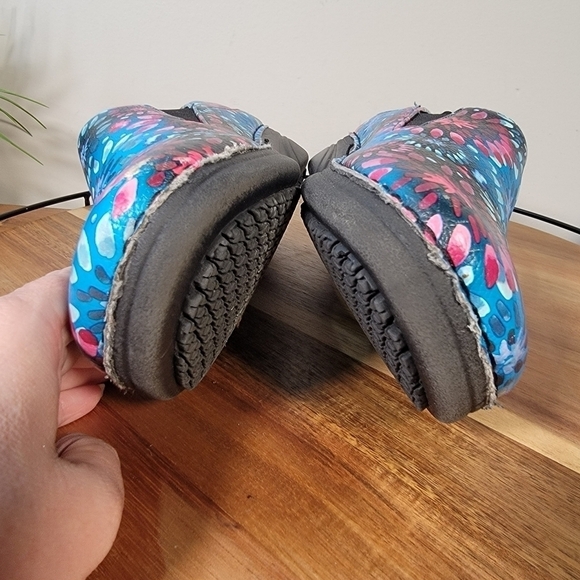 Spring Step Manila Clog Work Shoe Blue pink print colorful Size 8.5 - Picture 12 of 17